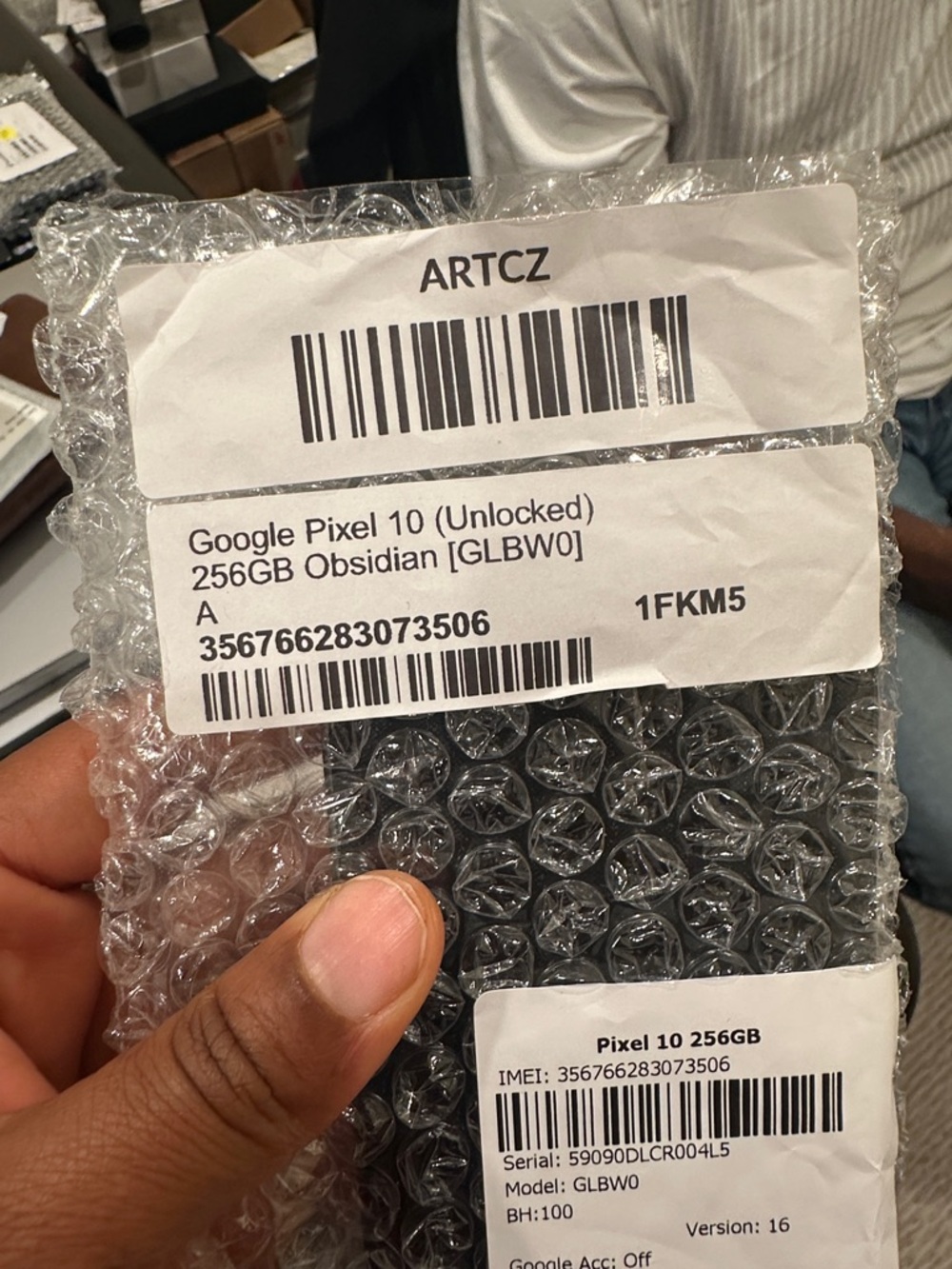 Smartphone - Black Screen (Brand Not Visible) google pixel 10 unlocked 256gb